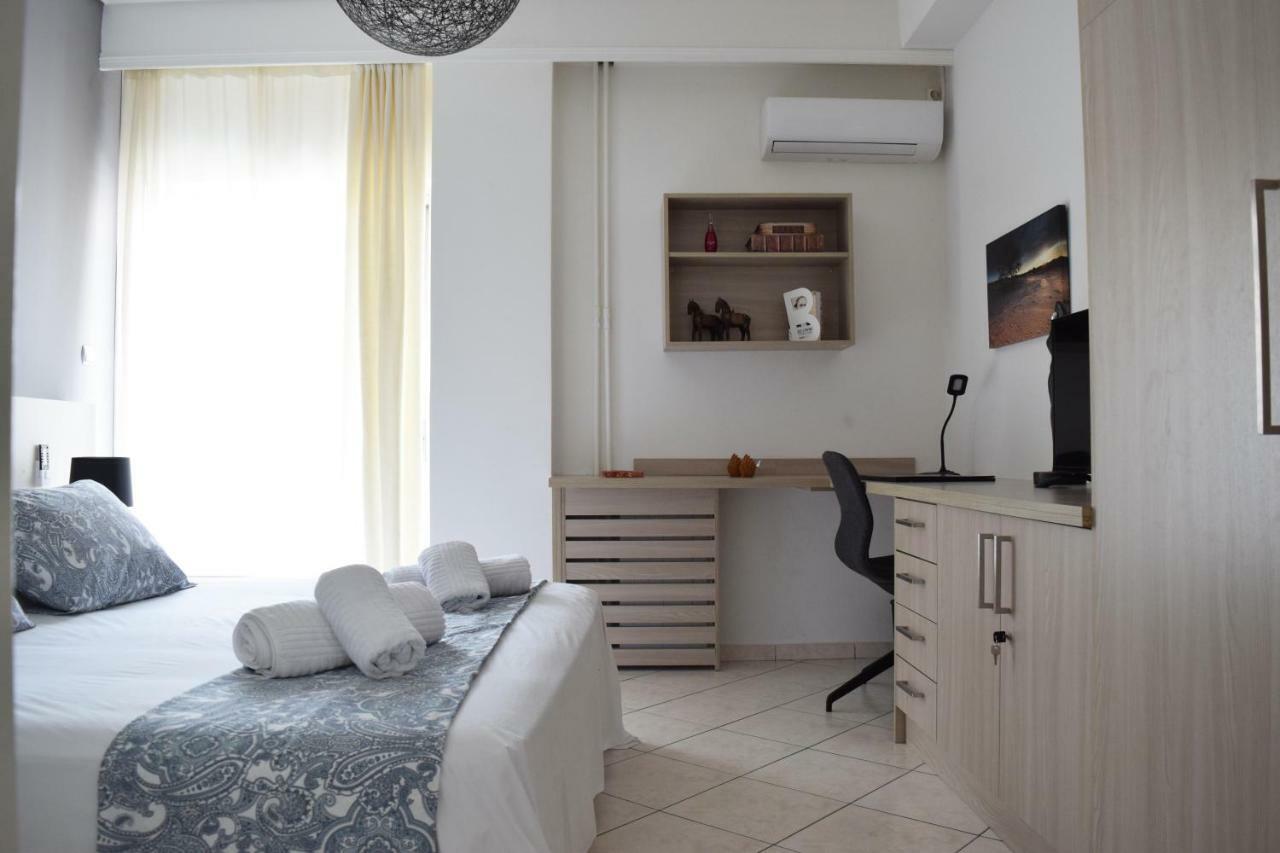 Poseidon By Heloni Apartments Piraeus Exterior photo